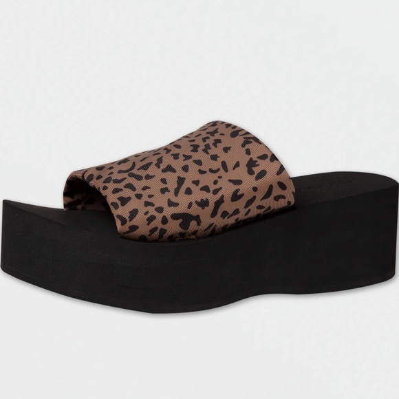 Volcom platform Sandals - Picture 3 of 6